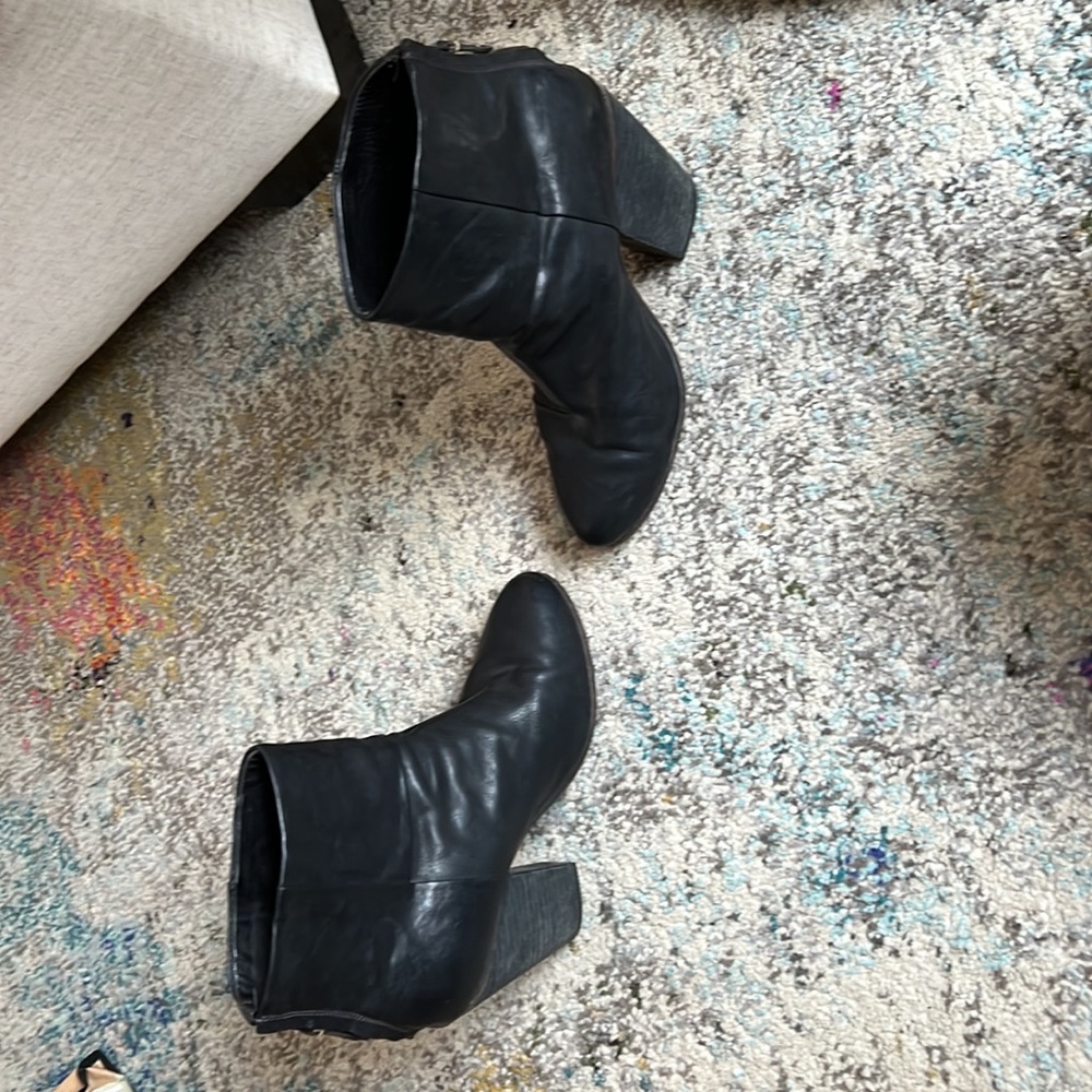 Rag and bone leather ankle boots!